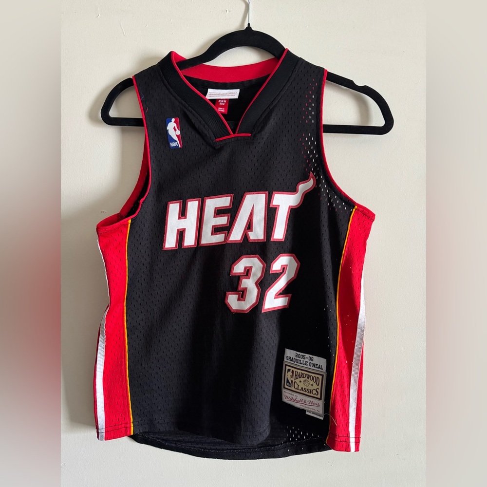 Boys Mitchell and Ness Shaq O’Neal Jersey!